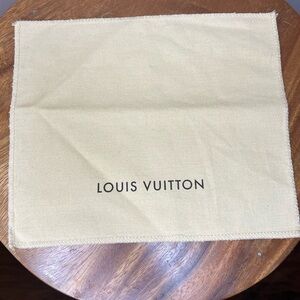 ⭐️Louis Vuitton Yellow Dust Bag